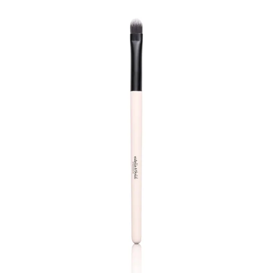 Flat eyeshadow brush