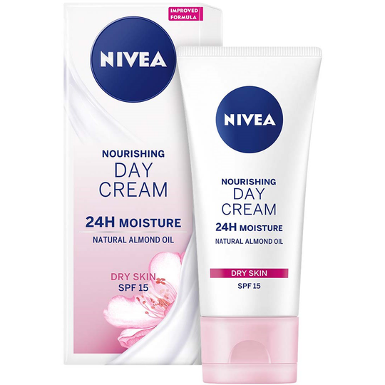 NIVEA Nourishing Day Care SPF15 50 ml