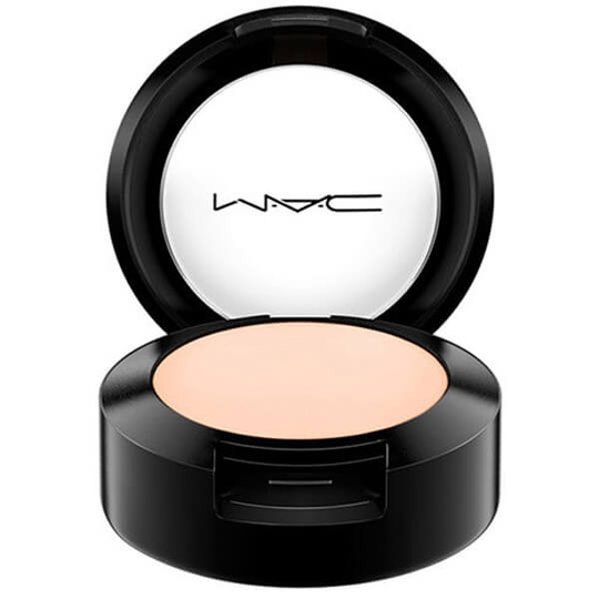 MAC Cosmetics Studio Finish SPF 35 Concealer Nw15
