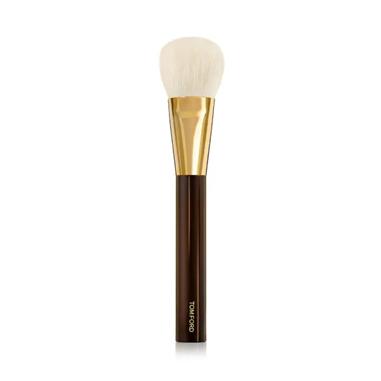 Cheek Brush 06