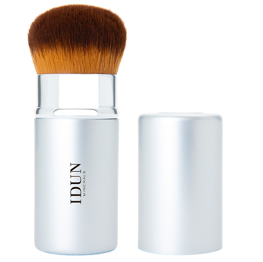 Idun Minerals Retractable Kabuki Brush