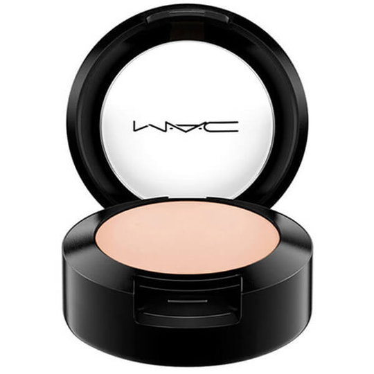 MAC Cosmetics Studio Finish SPF 35 Concealer Nw20